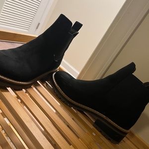 Black Chelsea Boot